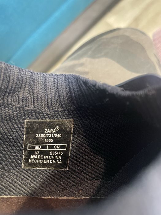 Zara майже нові