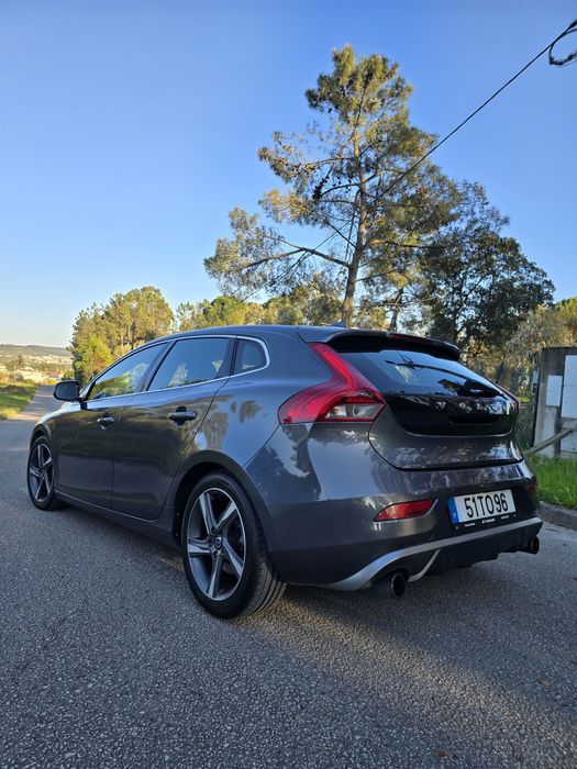 Volvo V40 D2 1.6 115cv R-Design