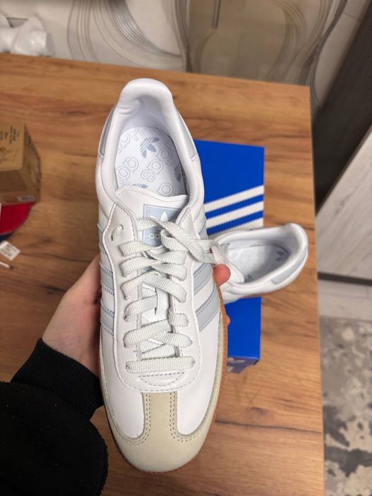 Adidas samba )))