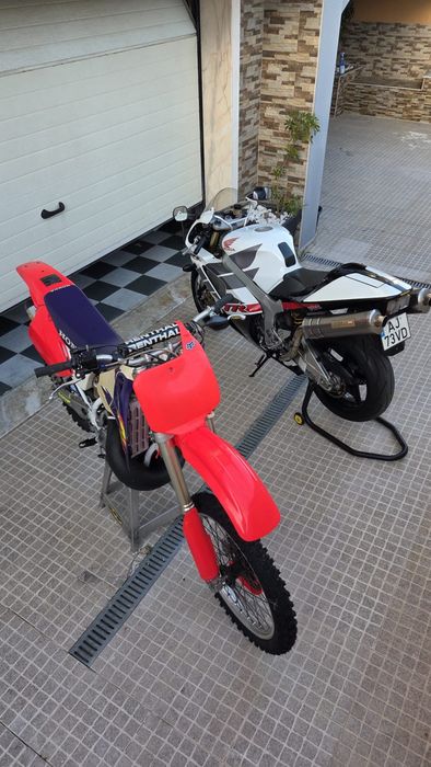Honda CR500 e VTR1000