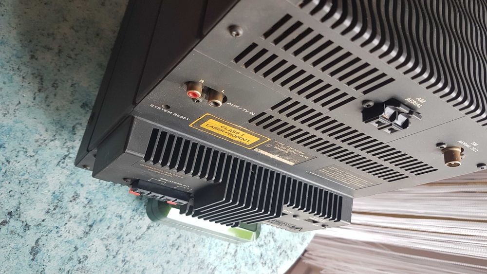 zabytkowy system audio Philips FW30 z lat 90-tych