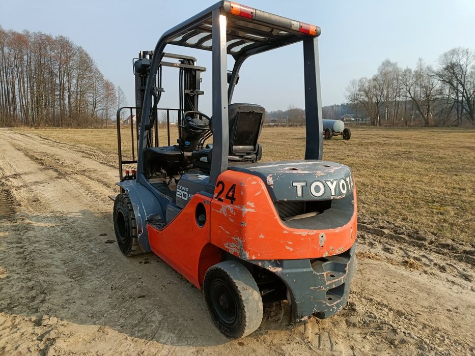 Toyota tonero 8fdf20 wózek widłowy