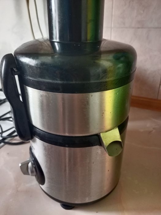 Соковитискачка ,соковижималка