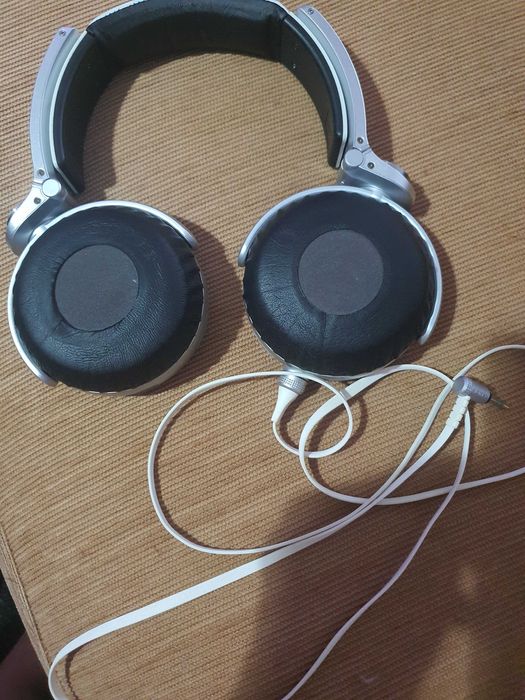 Sony MDR-XB910 Overhead Extra Bass Headphones - Silver