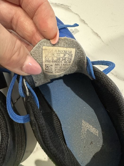 Футбольні бутси хлопчик