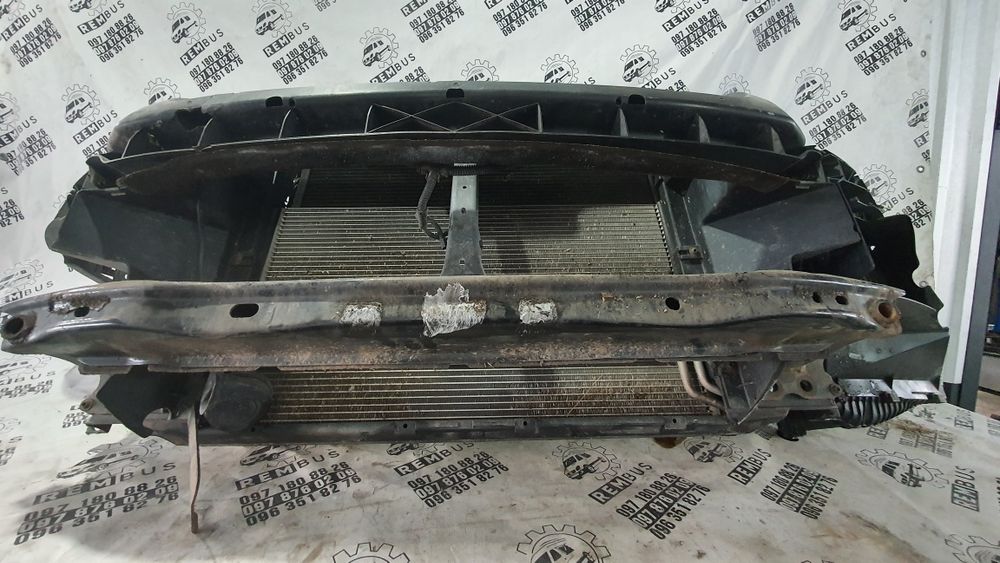 Телевізор, маска радіаторів Volkswagen Touareg, Porsche Cayenne таурег