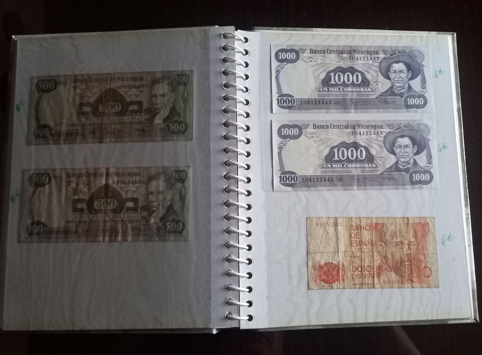 Coleção de Notas Nacionais e Internacionais