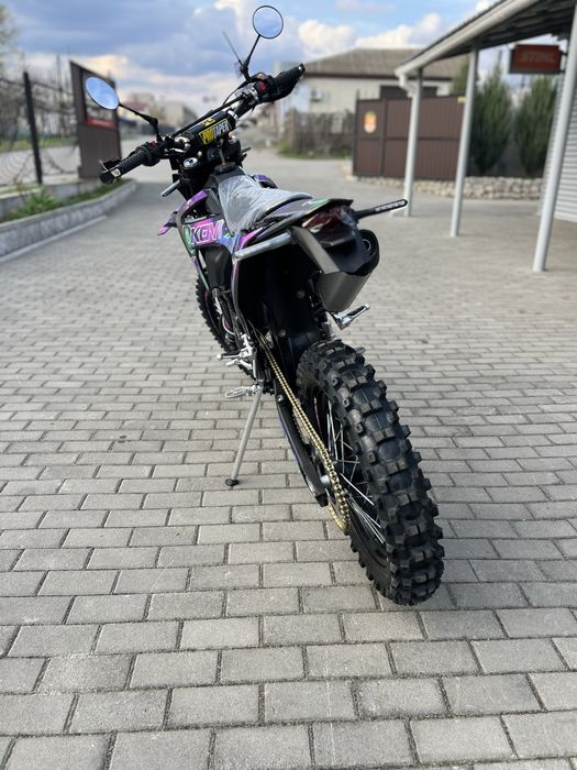Новий мотоцикл KOVI ADVANCE 300 FR 2026