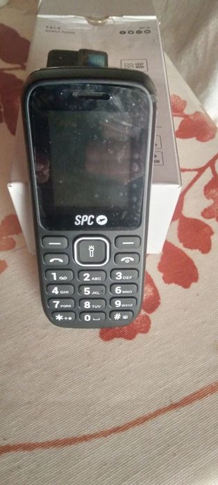 Dois telemóveis novos.NA CAIXA