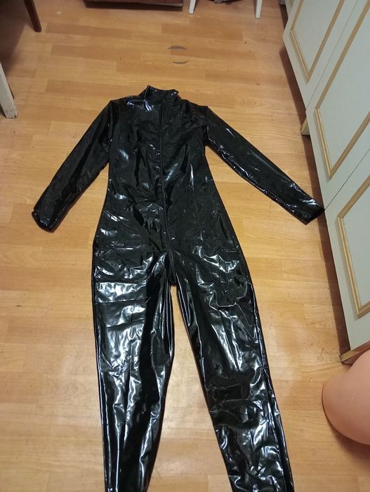Seksowny Kombinezon na zamek błyskawiczny pu rozmiar L polecam
