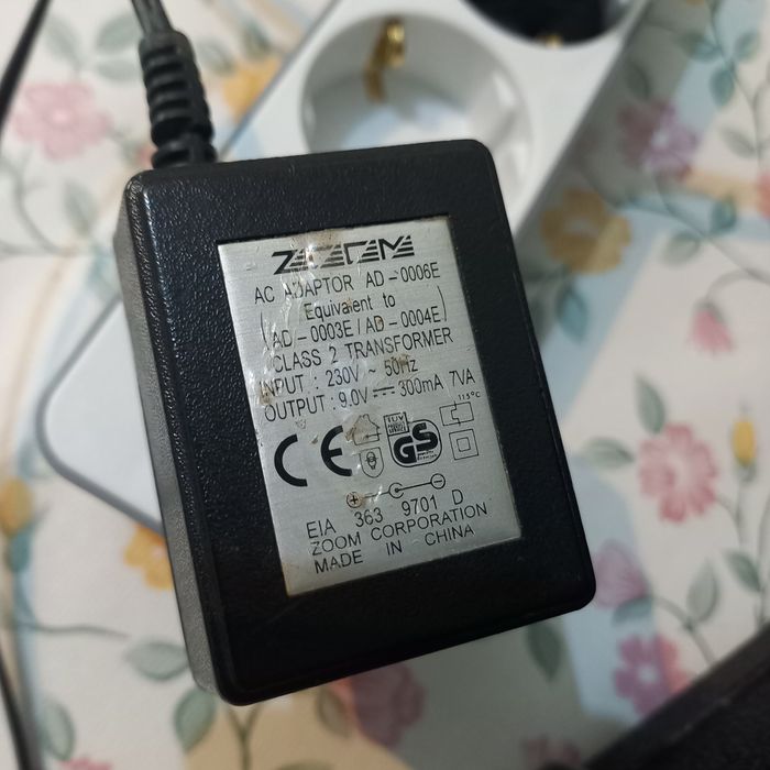 Pedaleira ZOOM 1010