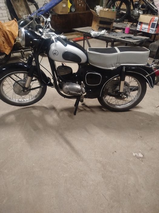 SHL m11 66r na białe tablicę