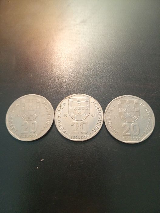 3 moedas de 20 escudos - Portugal 1988 / 1987 / 1998