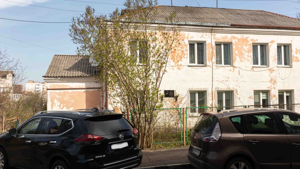 Продам трикімнатну квартиру. Центр.