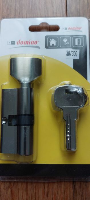 Wkładka do zamka drzwi z gałką Domino 30/30G - 5 kluczy