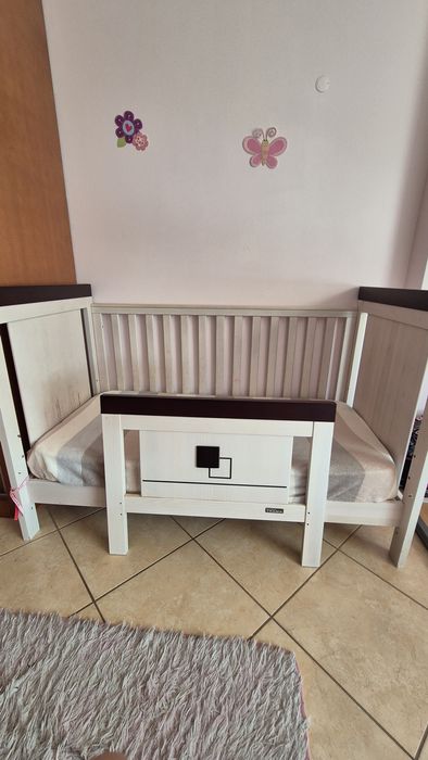 Cama/berço de criança em bom estado