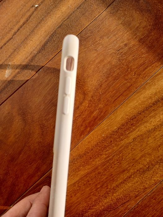 Original iPhone 8 Plus case, like new64551195701379123