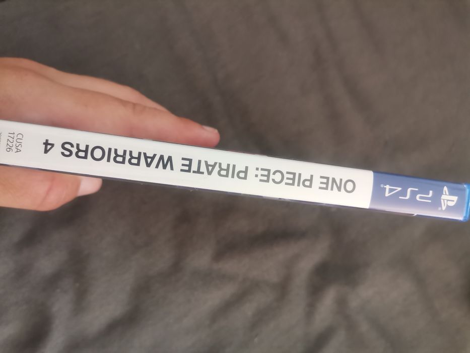 Vendo jogo ps4 one piece