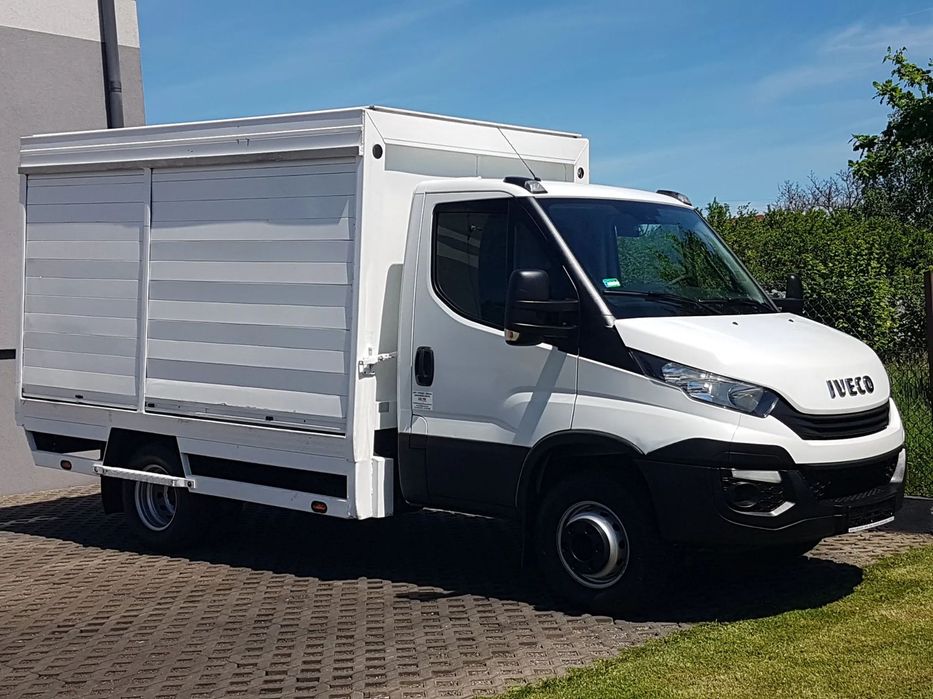 Iveco 70C18 KONTENER ROLETY BOK DO TRANSPORTU WODY 3,23x2,21x1,86 KLIMA DMC 7000KG RAMA PODWOZIE  70C18 Kontener Rama Podwozie Rolety Bok Do Transportu Wody