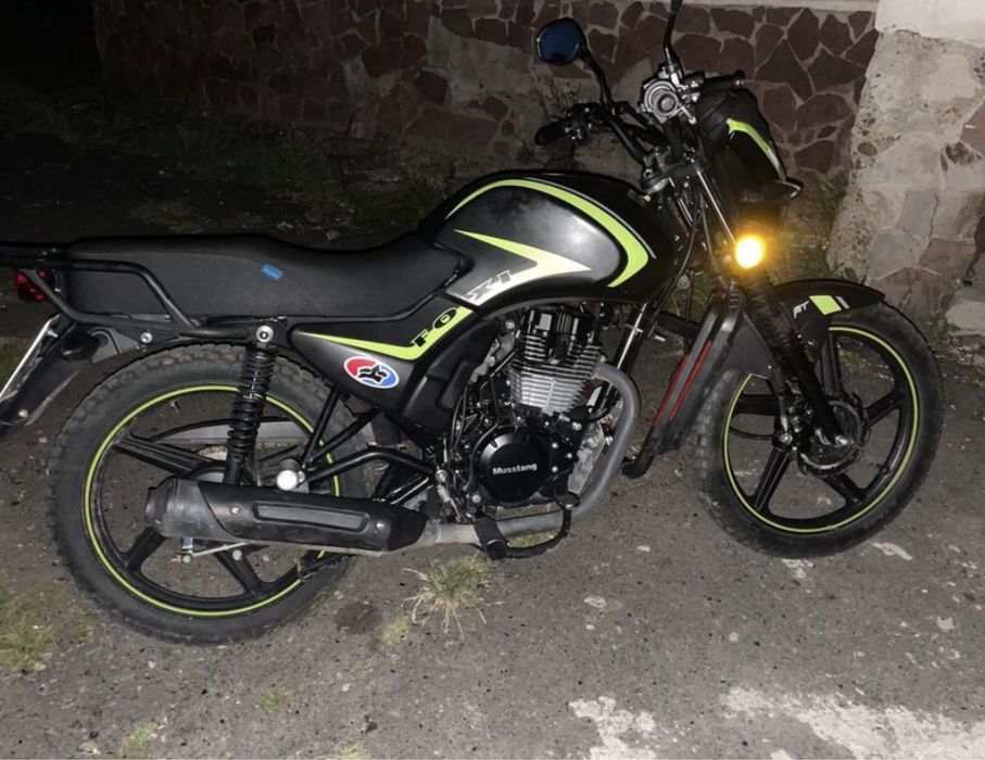 mustang foxi 150 на документах можливий обмін на скутер або продаж