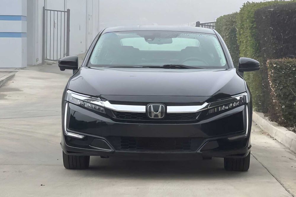 Honda Clarity      2020