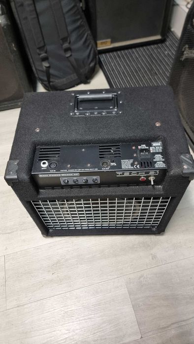 Amplificador de Baixo TECH 21 Bass Power Wedge 60