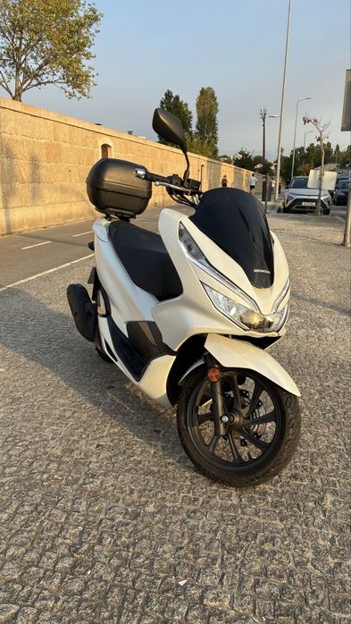 Honda PCX 125 + topcase