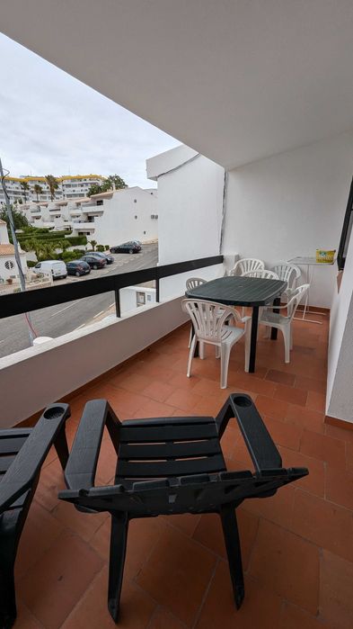 Apart. T3 com piscina