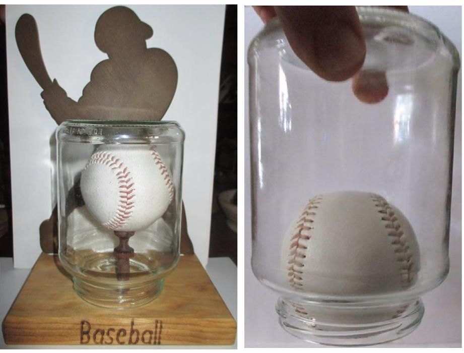 Bola baseball dentro frasco