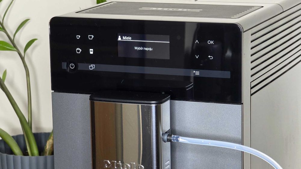 Ekspres Miele CM 5500 grafitowy, menu PL, One Touch, Aromatic, 15bar