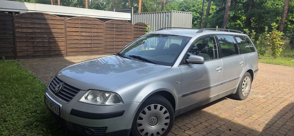 Passat rok 2000 1.6 benzyna gaz stan idealny
