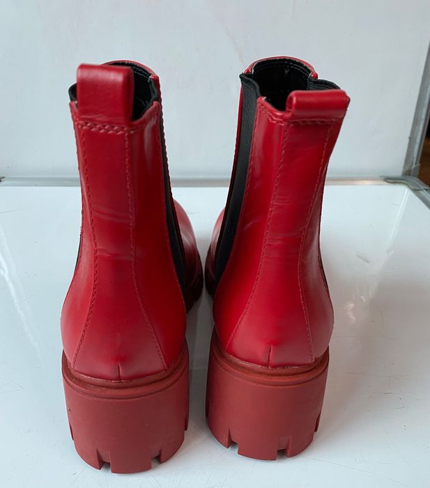 GUESS NOWE botki rozmiar 38 czerwone