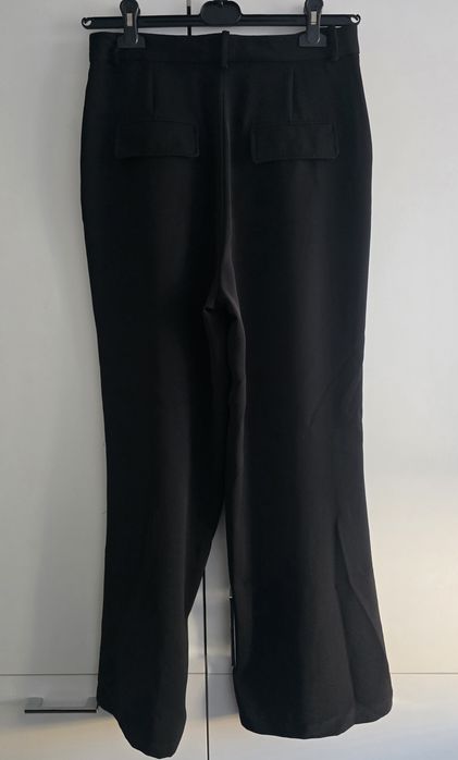 Spodnie z zaszewkami wide leg – Zara