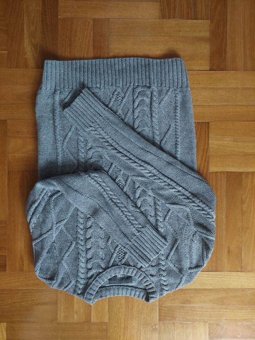 Męski sweter w szarym kolorze.  H&M. Rozmiar  S.