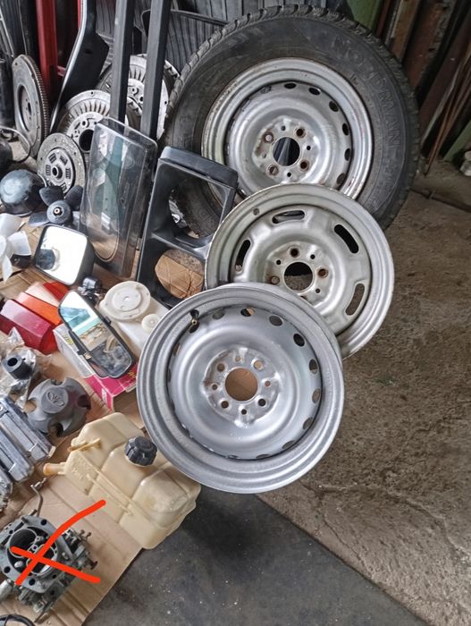 Продам запчасти на ваз классика б/у.смотрите другие мои объявления