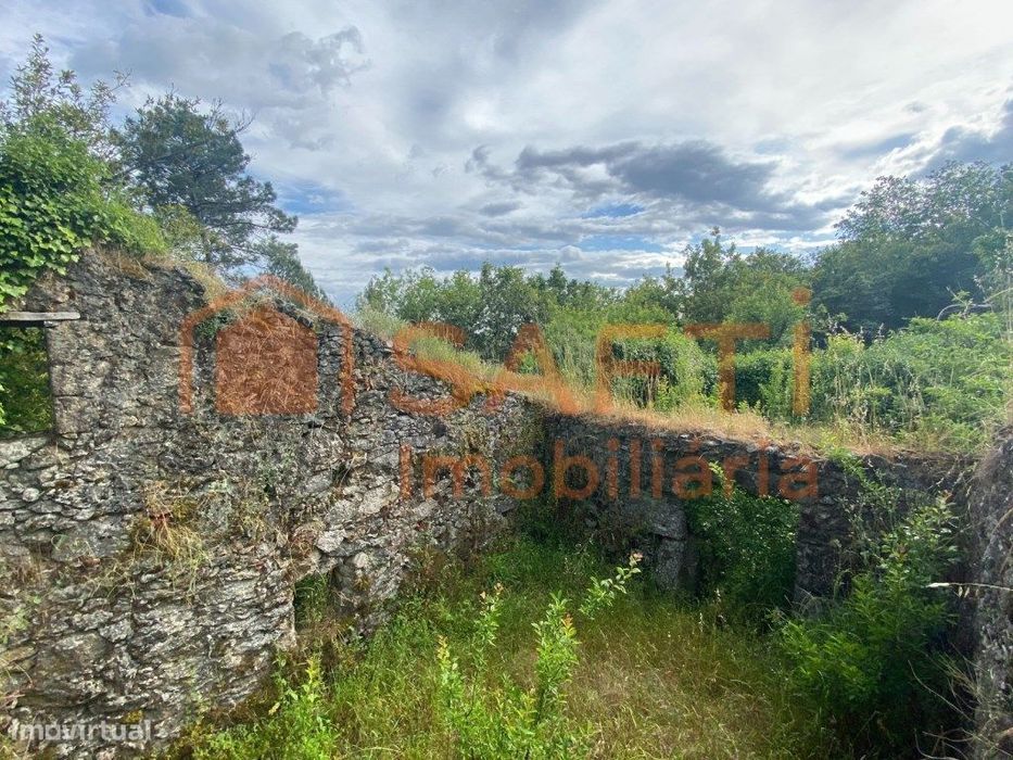 Terreno Viseu Construção Quinta com Moradia T2 e outras