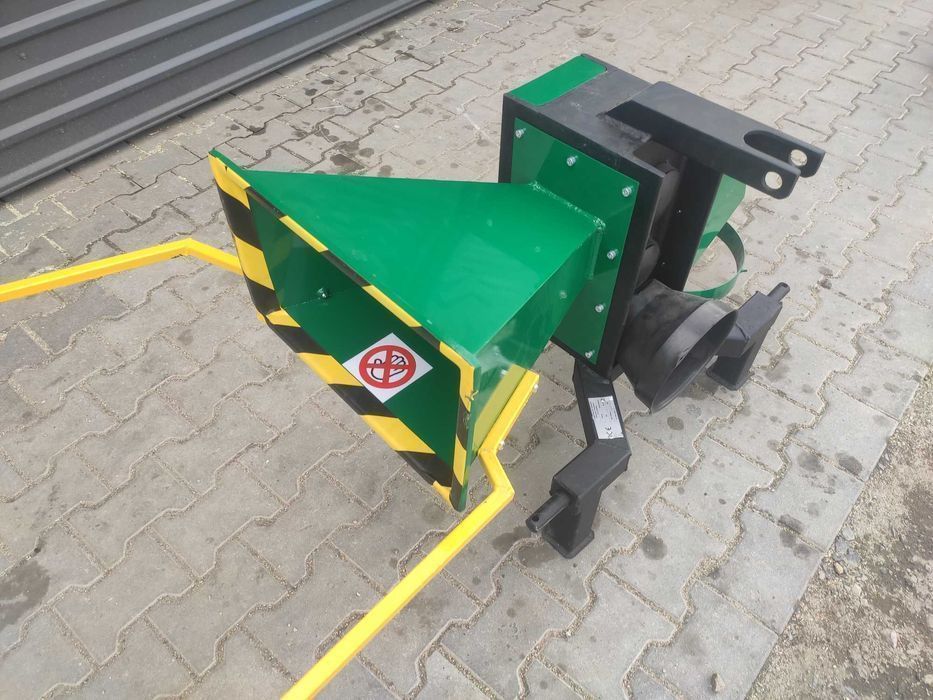 Rębak do drewna i gałęzi 8 cm / 11 cm - rozdrabniacz rembak walcowy