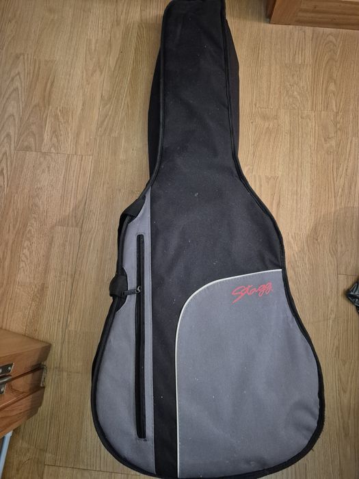 Guitarra classica e acessórios