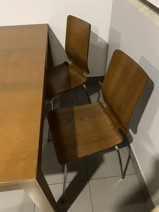 Mesa Ikeia (cadeiras já foram vendidas)