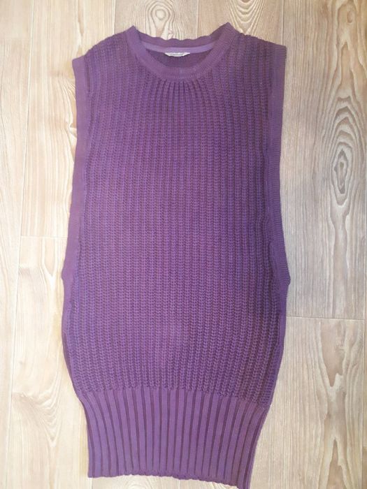 Вязаная теплая желетка туника