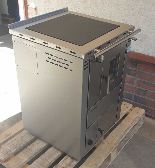 Senko C-20 kuchnia c.o. na drewno, antracyt, prawa