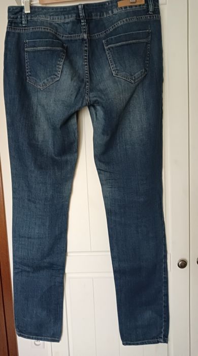 Spodnie jeans damskie