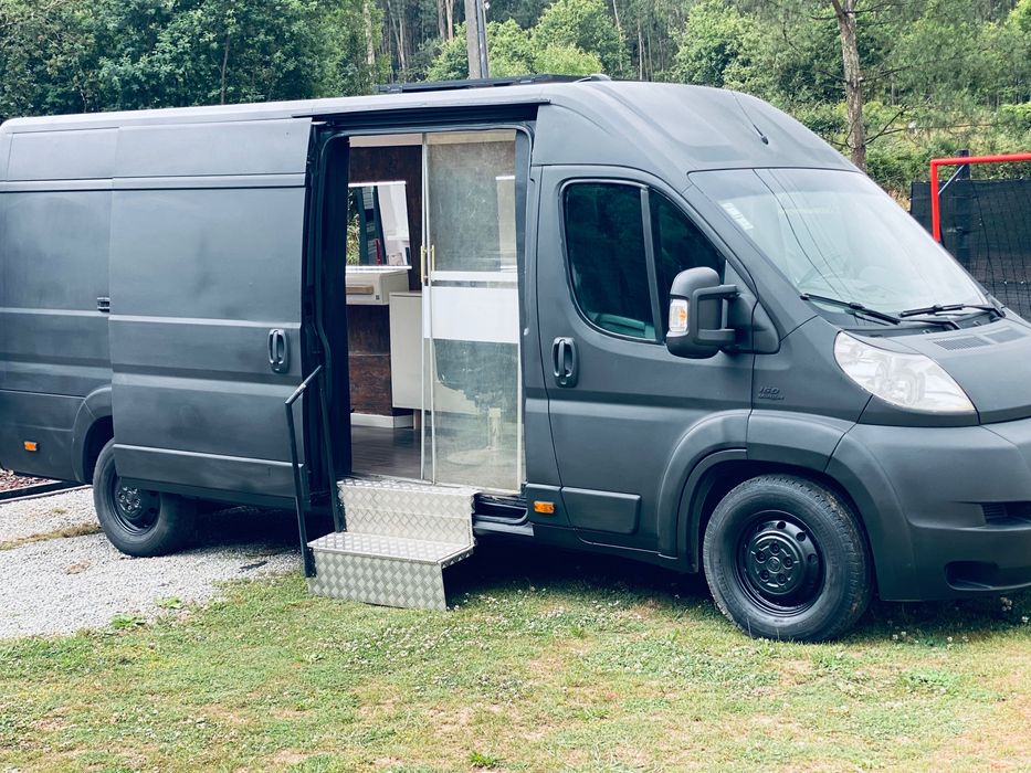 Carrinha loja ou auto caravana