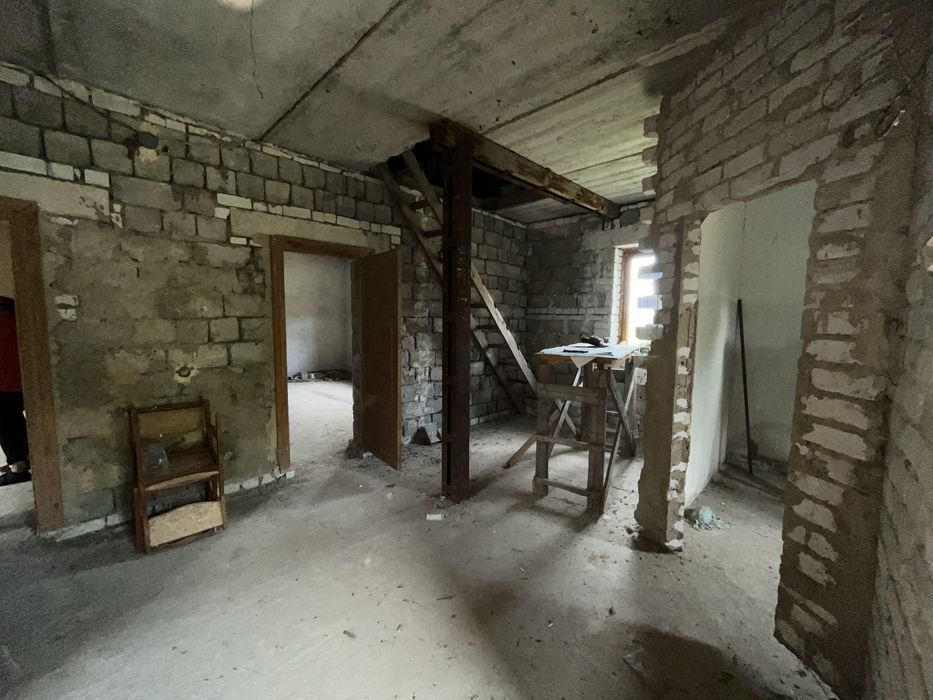 Будинок у селещі Куліши