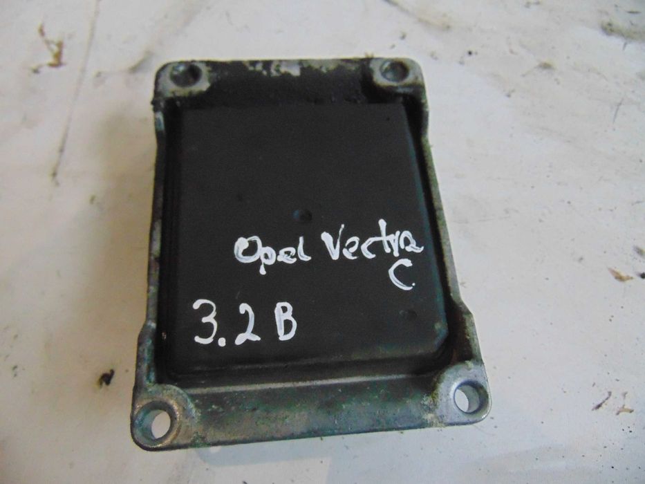 Sterownik silnika Komputer ECU  Opel Vectra C 3.2