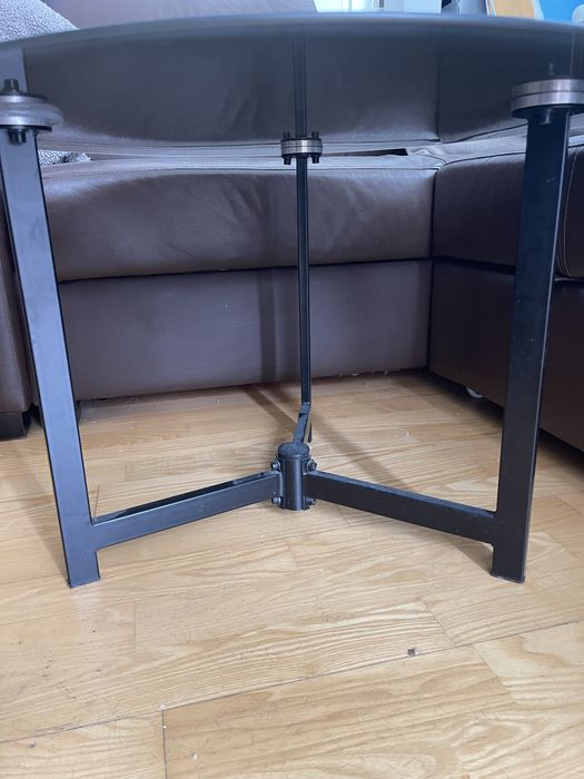 Stylowy okrągły stolik kawowy