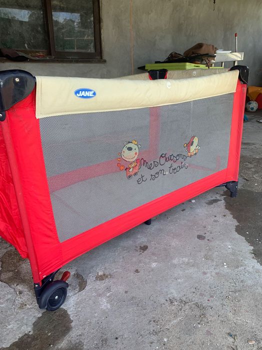 Cama de viagem/parque