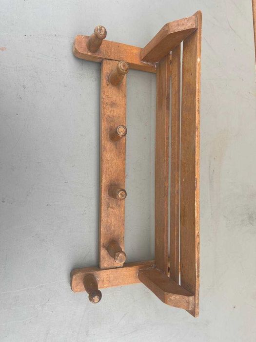 Вешалка деревянная