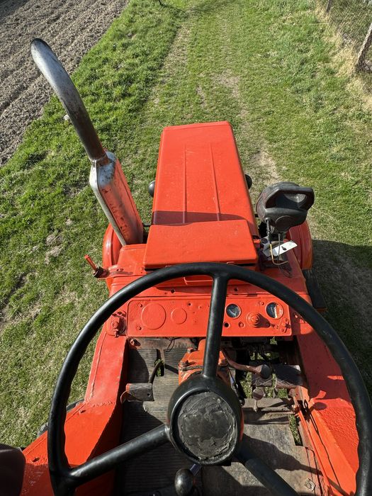 Продам трактор т25