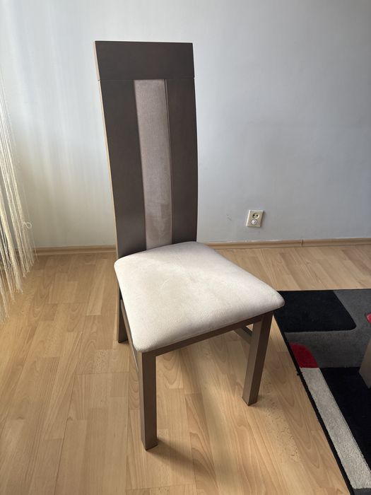 Sprzedam stol wraz z krzeslami pilnie